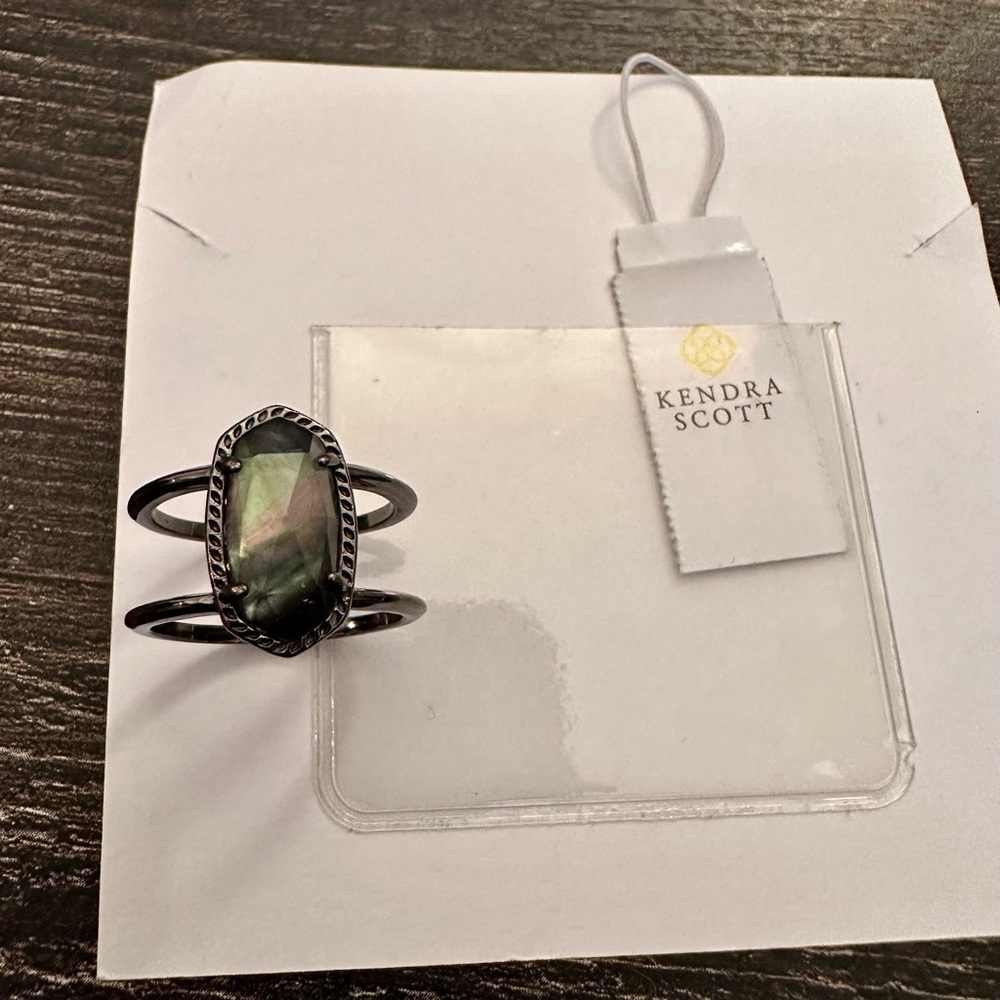 Kendra Scott Elyse Double Band Ring in Gunmetal with Black Mother of Pearl sz7-8 - Picture 13 of 16